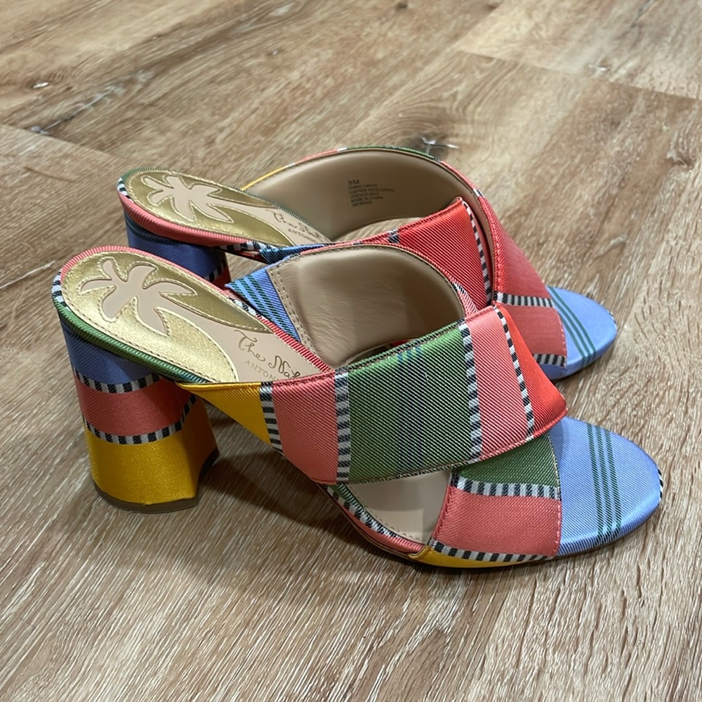 Antonio Melani
x The Nat Note Catalonia Rainbow Leather Open Toe Slip-On Mules 9